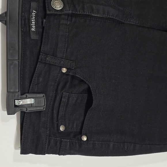 {Relativity} Missy 5 Pocket Skinny Jeans - Black - Size 12 - Picture 7 of 11